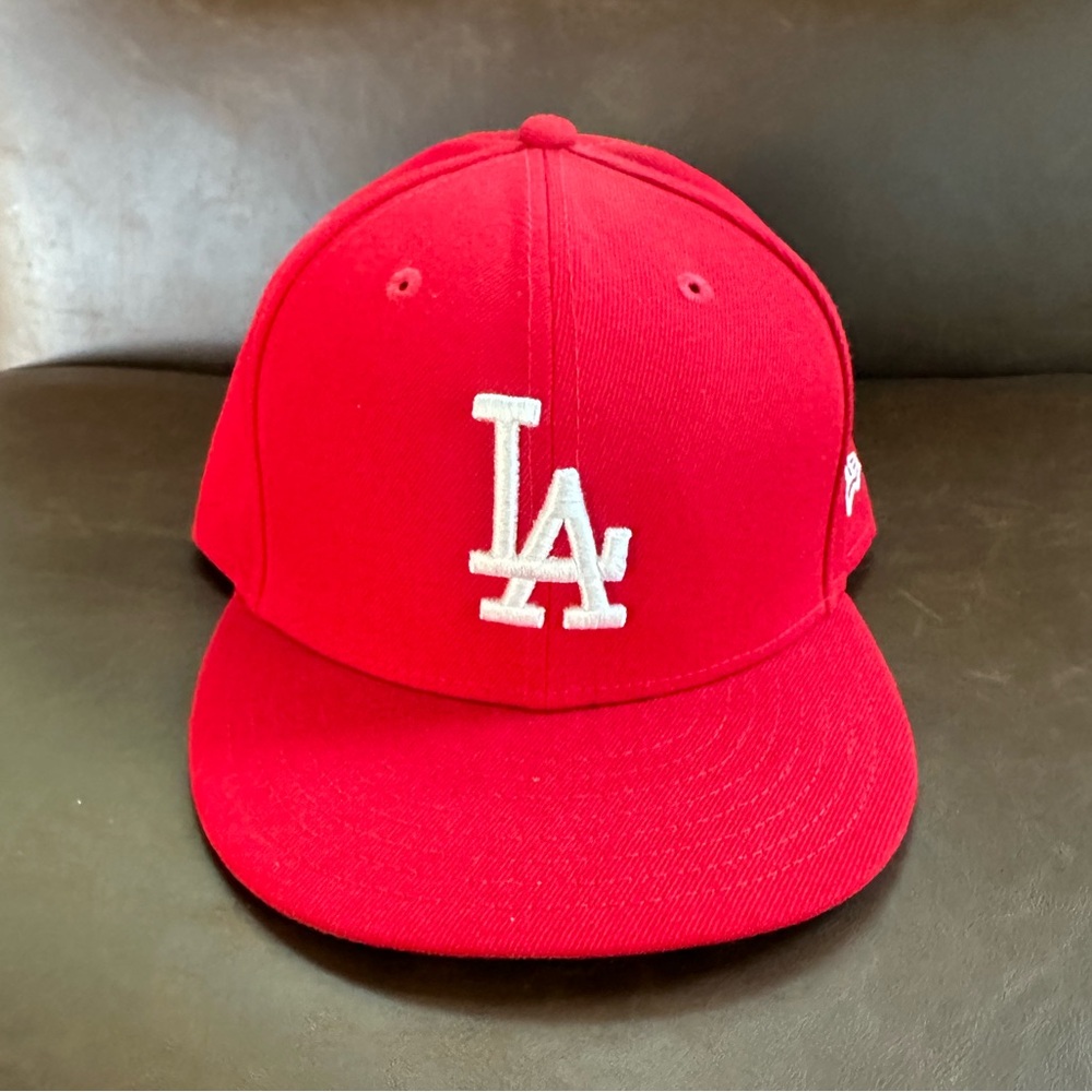 Red LA fitted hat size 7 3/4